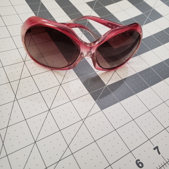 MK Sunglasses - Picture 1 of 12